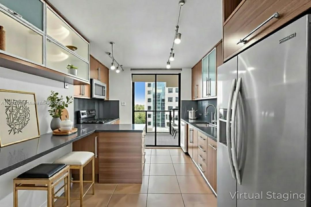 For Sale: $1,575,000 (3 beds, 2 baths, 1759 Square Feet)