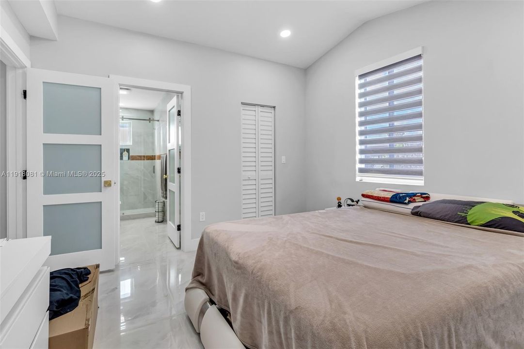 En Venta: $690,000 (3 camas, 2 baños, 1333 Pies cuadrados)