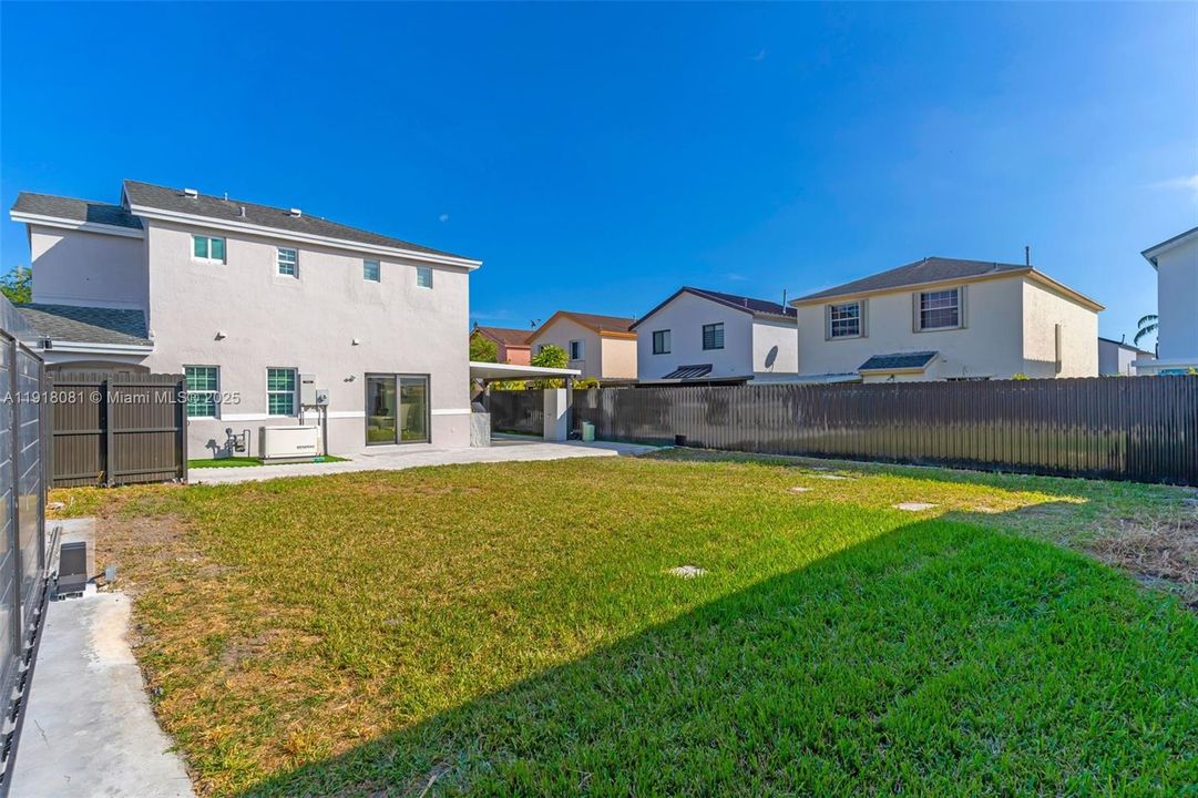 En Venta: $690,000 (3 camas, 2 baños, 1333 Pies cuadrados)