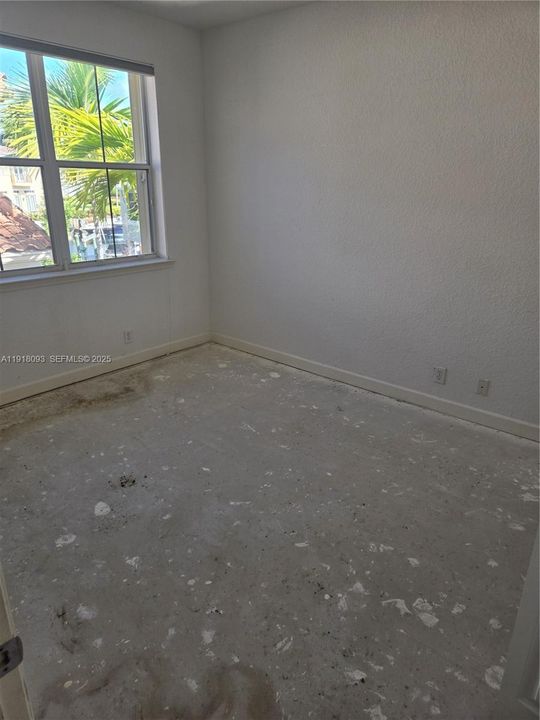 Activo con contrato: $1,400,000 (3 camas, 2 baños, 2859 Pies cuadrados)