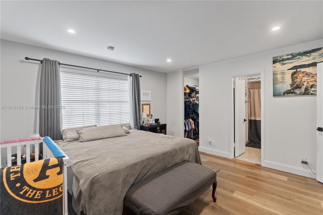 For Rent: $3,500 (3 beds, 2 baths, 1630 Square Feet)