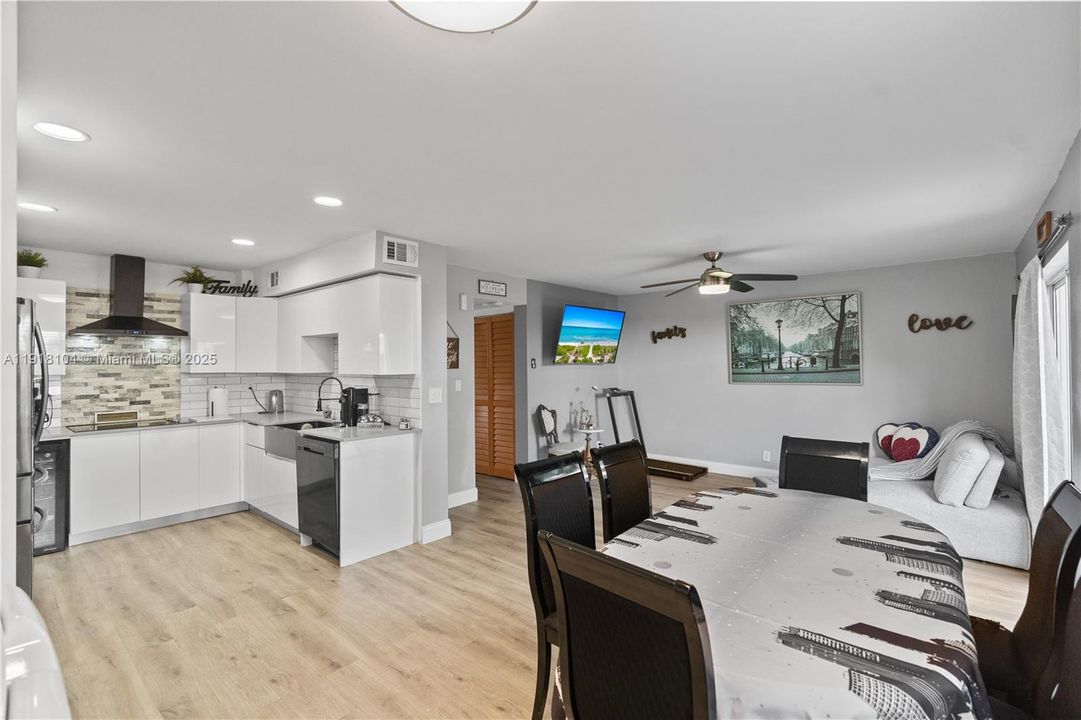 For Rent: $3,500 (3 beds, 2 baths, 1630 Square Feet)