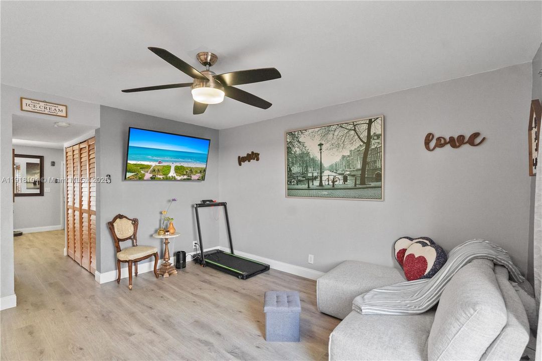 For Rent: $3,500 (3 beds, 2 baths, 1630 Square Feet)