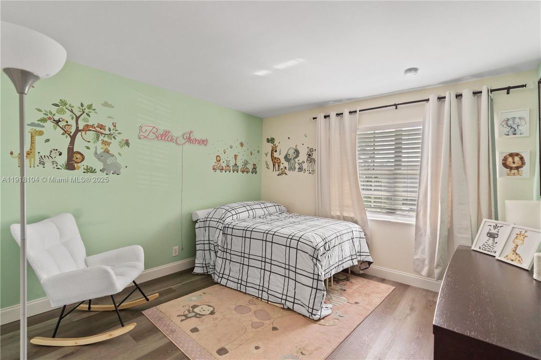 For Rent: $3,500 (3 beds, 2 baths, 1630 Square Feet)