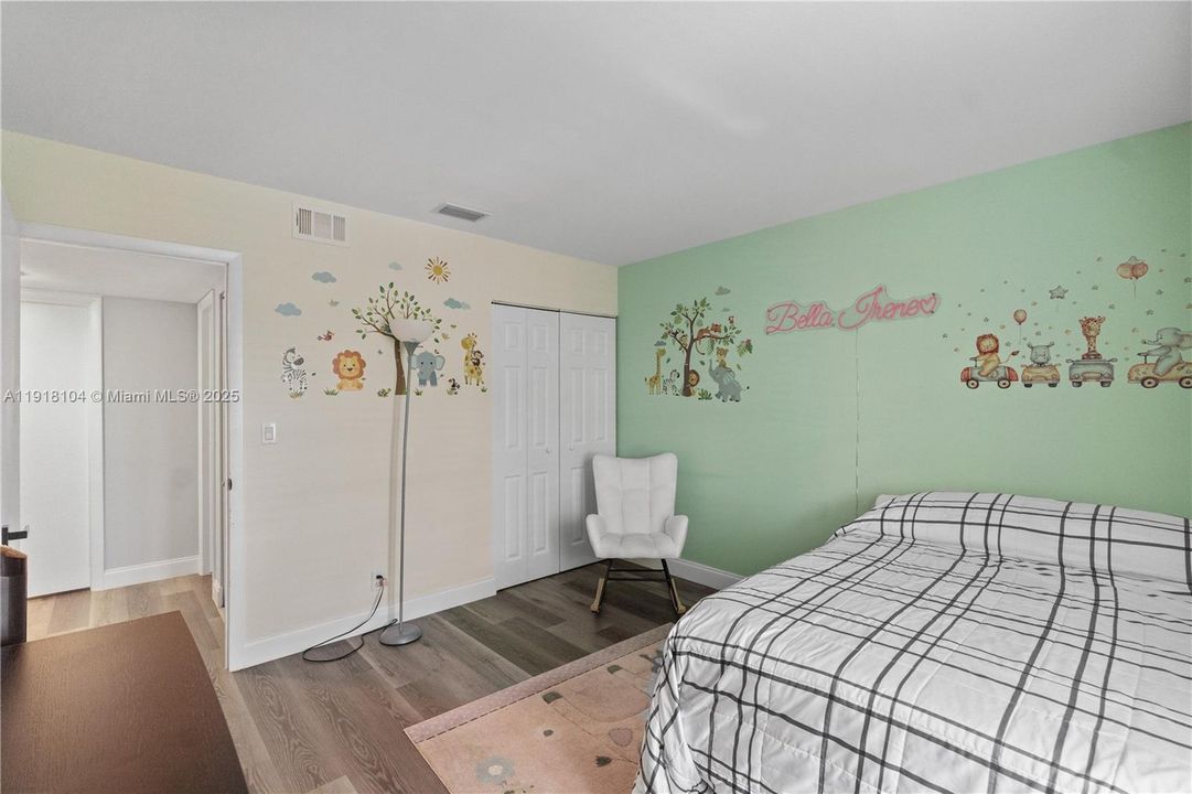 For Rent: $3,500 (3 beds, 2 baths, 1630 Square Feet)