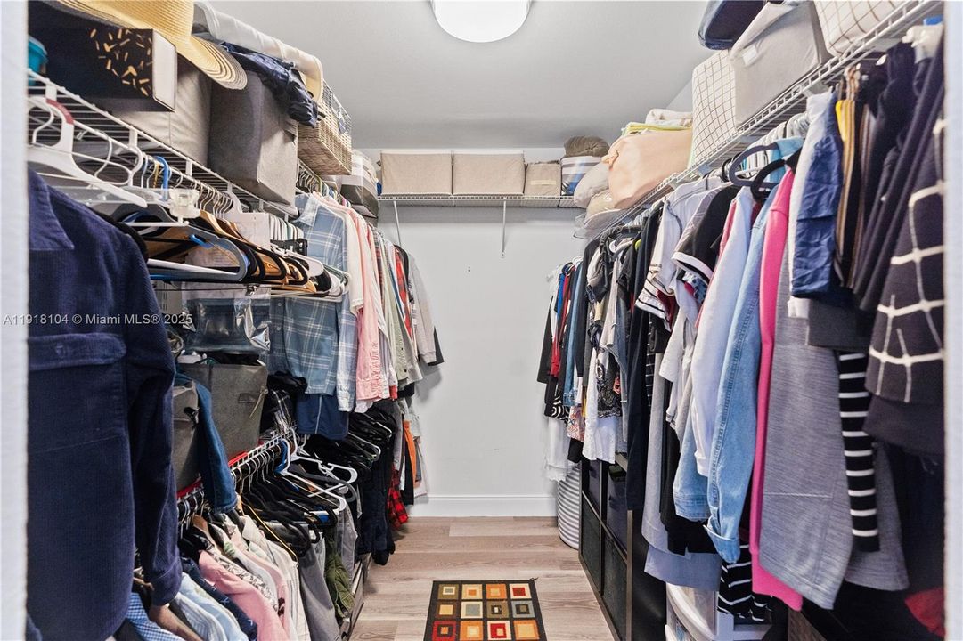 For Rent: $3,500 (3 beds, 2 baths, 1630 Square Feet)