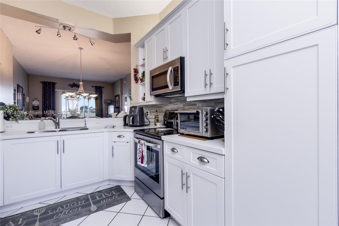 En Venta: $242,500 (2 camas, 2 baños, 1215 Pies cuadrados)