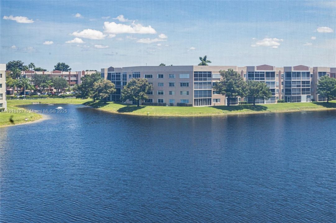 En Venta: $242,500 (2 camas, 2 baños, 1215 Pies cuadrados)