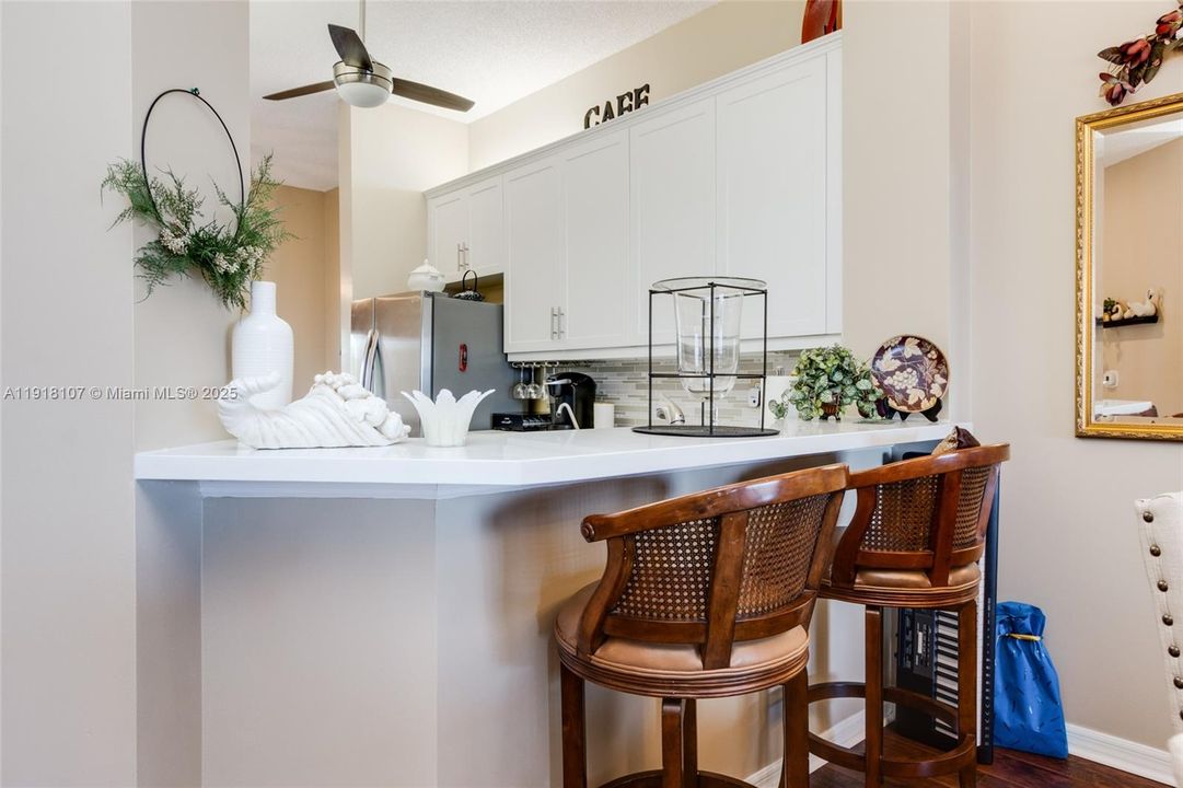 En Venta: $242,500 (2 camas, 2 baños, 1215 Pies cuadrados)