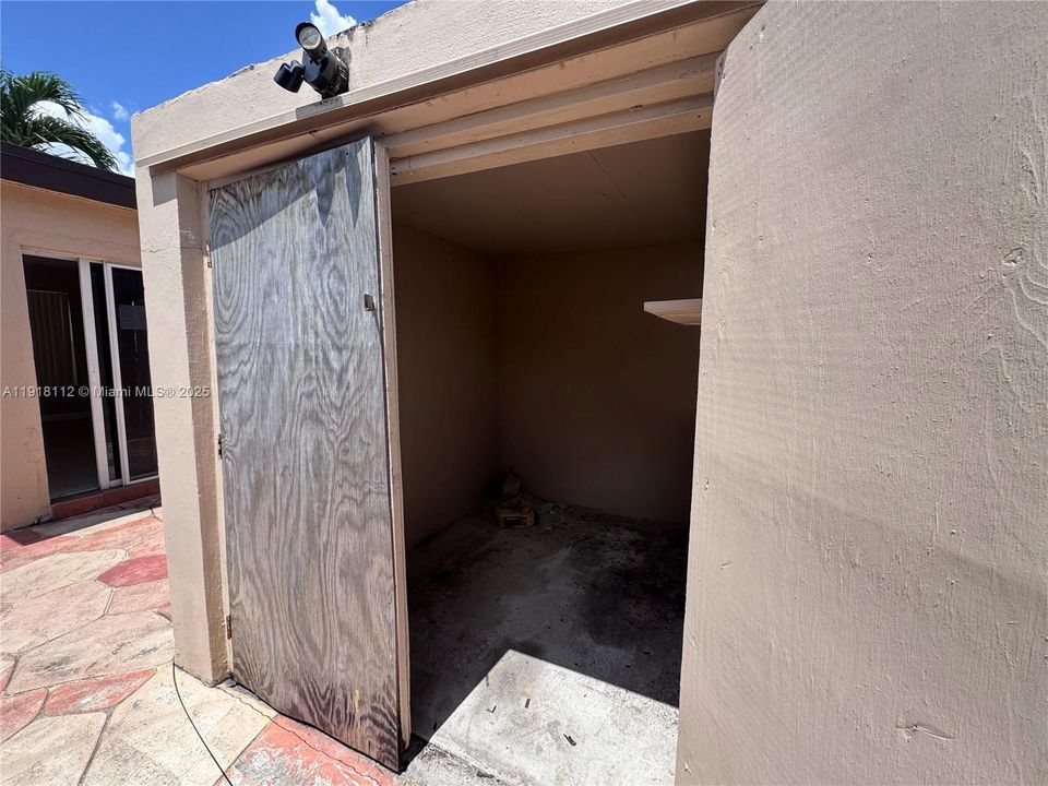 合同活跃: $479,900 (3 贝兹, 2 浴室, 1278 平方英尺)