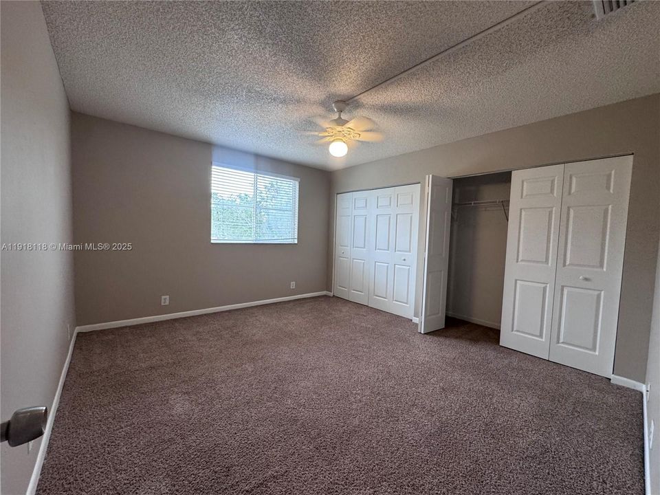 Под контрактом: $625,000 (4 спален, 2 ванн, 2133 Квадратных фут)