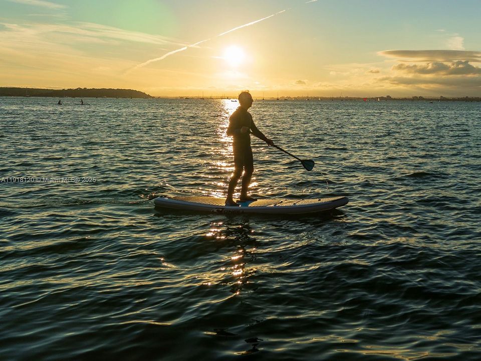 For Rent: $4,850 (2 beds, 2 baths, 1231 Square Feet)