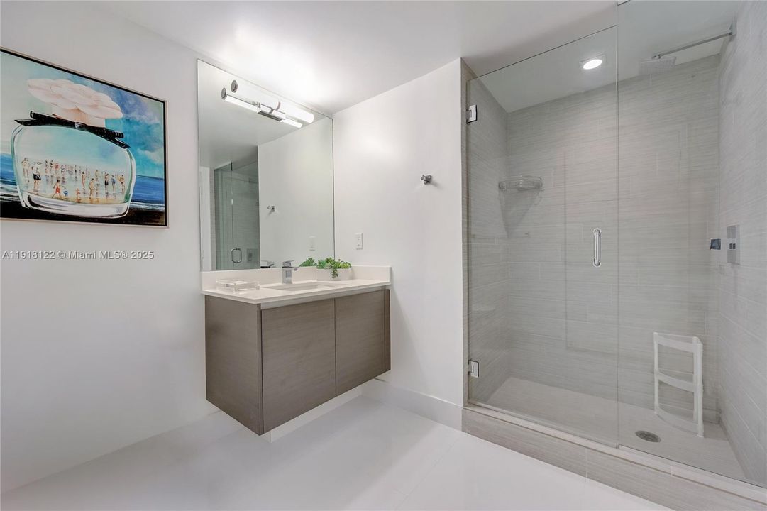 For Rent: $7,100 (2 beds, 3 baths, 1541 Square Feet)