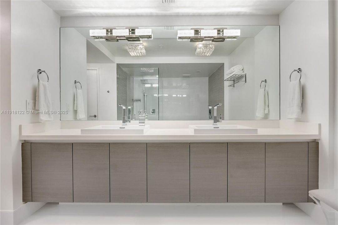 For Rent: $7,100 (2 beds, 3 baths, 1541 Square Feet)