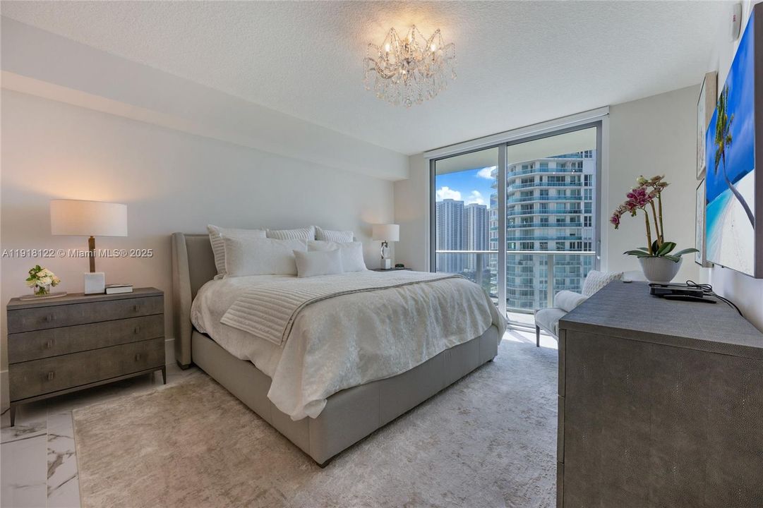 For Rent: $7,100 (2 beds, 3 baths, 1541 Square Feet)