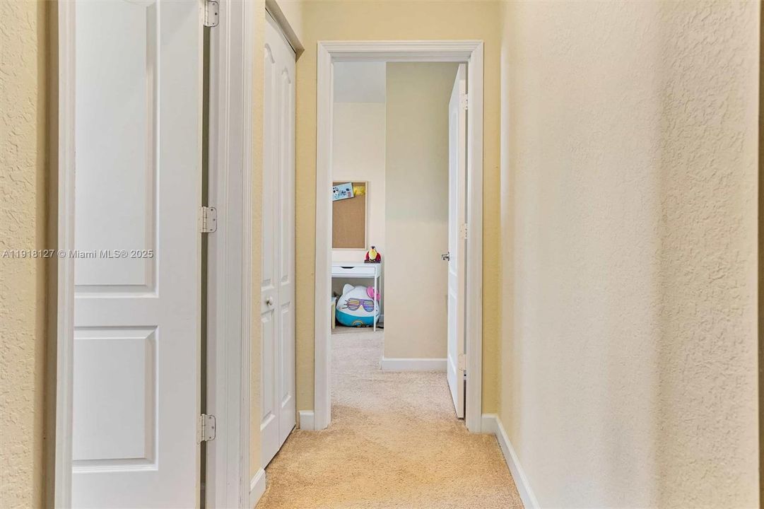 待售: $600,000 (3 贝兹, 2 浴室, 1875 平方英尺)