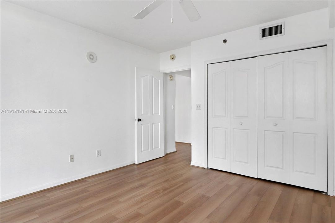 For Rent: $2,200 (1 beds, 1 baths, 694 Square Feet)