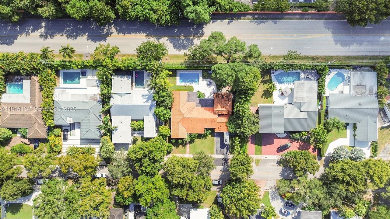 For Sale: $3,270,000 (4 beds, 3 baths, 2772 Square Feet)