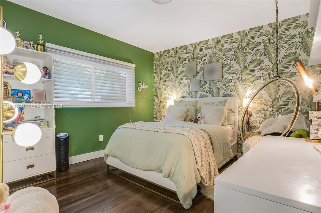 For Sale: $3,270,000 (4 beds, 3 baths, 2772 Square Feet)