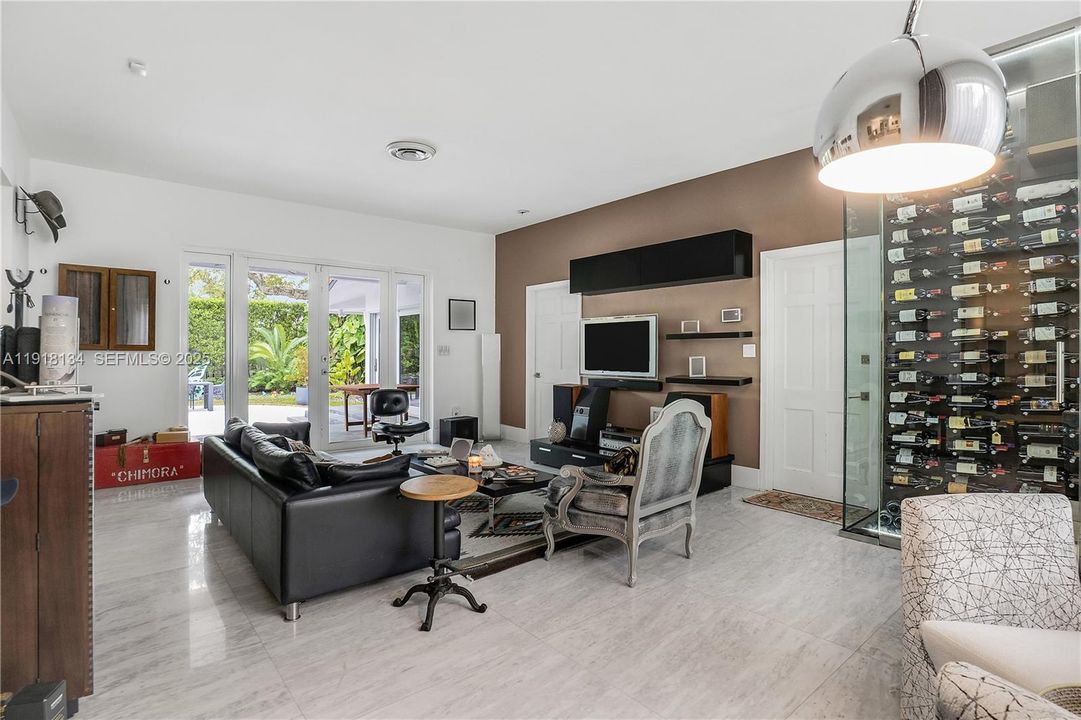 For Sale: $3,270,000 (4 beds, 3 baths, 2772 Square Feet)