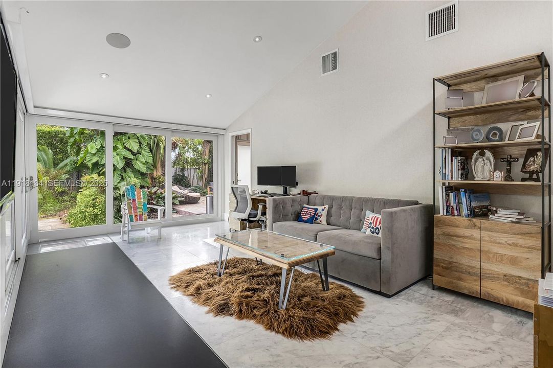 For Sale: $3,270,000 (4 beds, 3 baths, 2772 Square Feet)