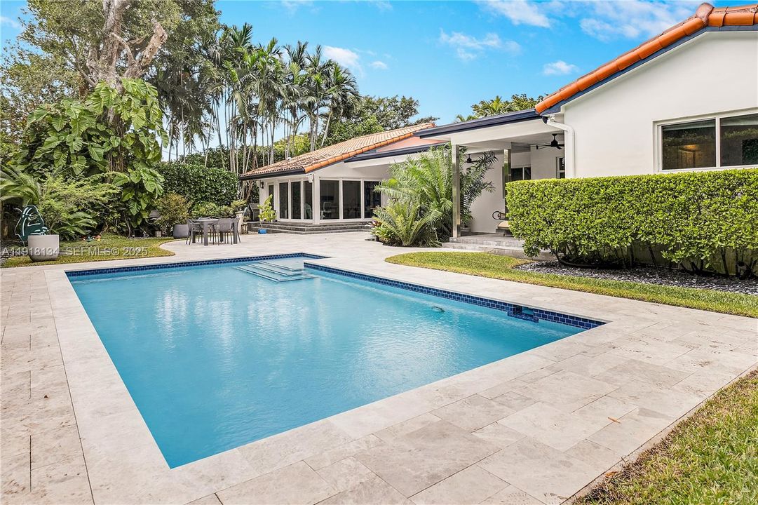 For Sale: $3,270,000 (4 beds, 3 baths, 2772 Square Feet)