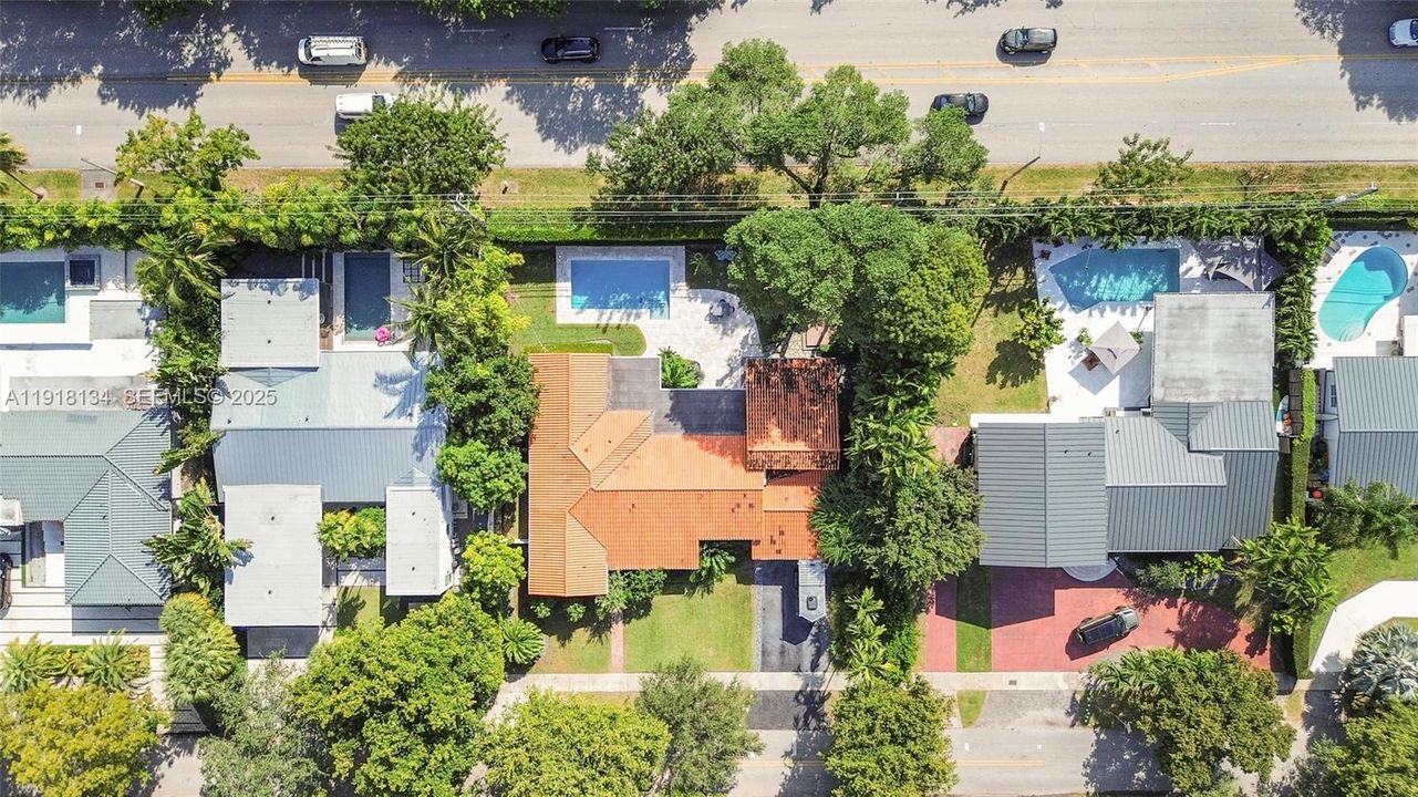 For Sale: $3,270,000 (4 beds, 3 baths, 2772 Square Feet)