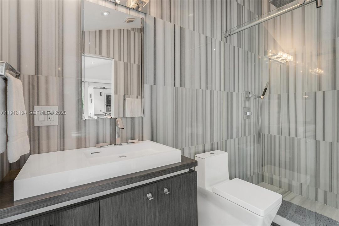 For Sale: $3,270,000 (4 beds, 3 baths, 2772 Square Feet)