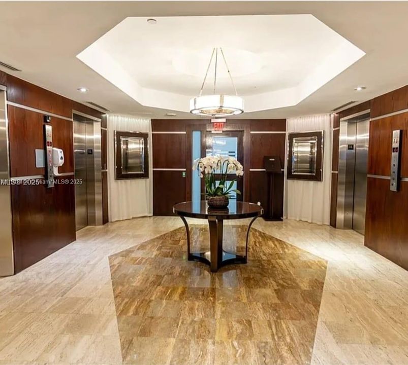 For Sale: $675,000 (2 beds, 1 baths, 1344 Square Feet)