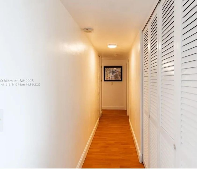 For Sale: $675,000 (2 beds, 1 baths, 1344 Square Feet)