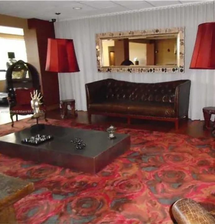 For Sale: $675,000 (2 beds, 1 baths, 1344 Square Feet)