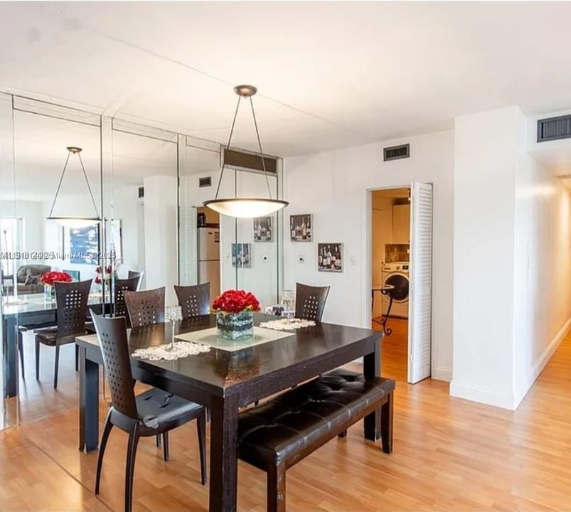 For Sale: $675,000 (2 beds, 1 baths, 1344 Square Feet)