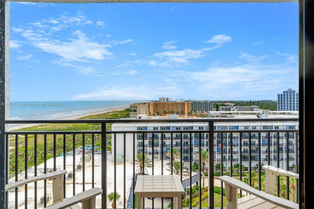 待售: $575,000 (2 贝兹, 2 浴室, 1400 平方英尺)