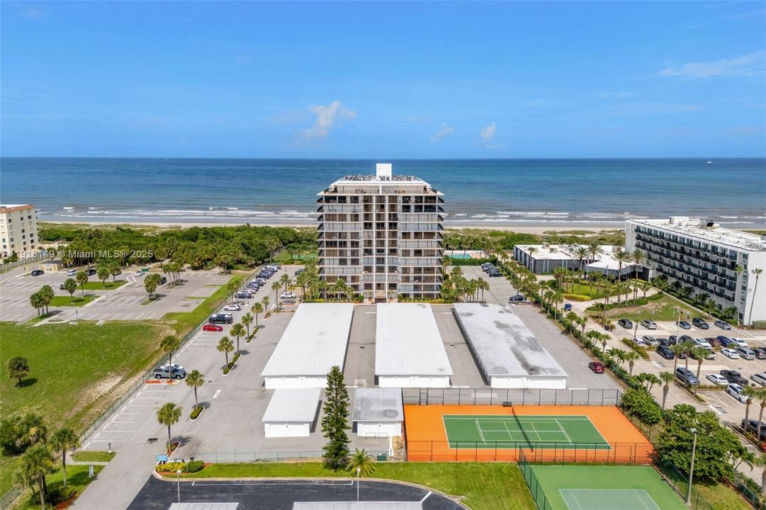 待售: $575,000 (2 贝兹, 2 浴室, 1400 平方英尺)