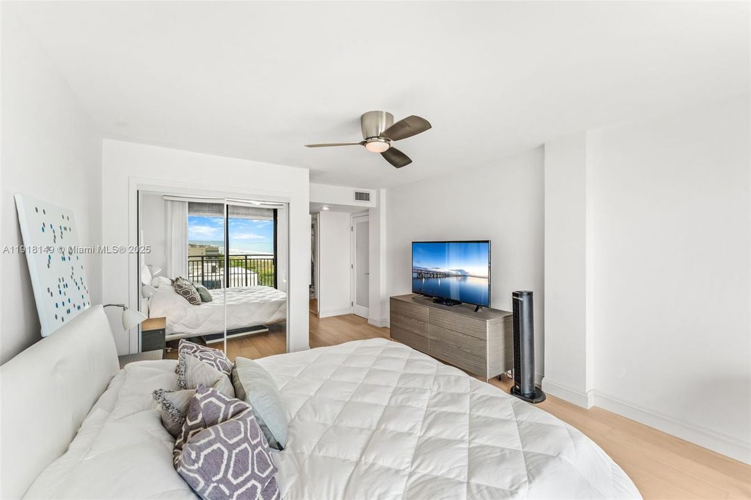 待售: $575,000 (2 贝兹, 2 浴室, 1400 平方英尺)