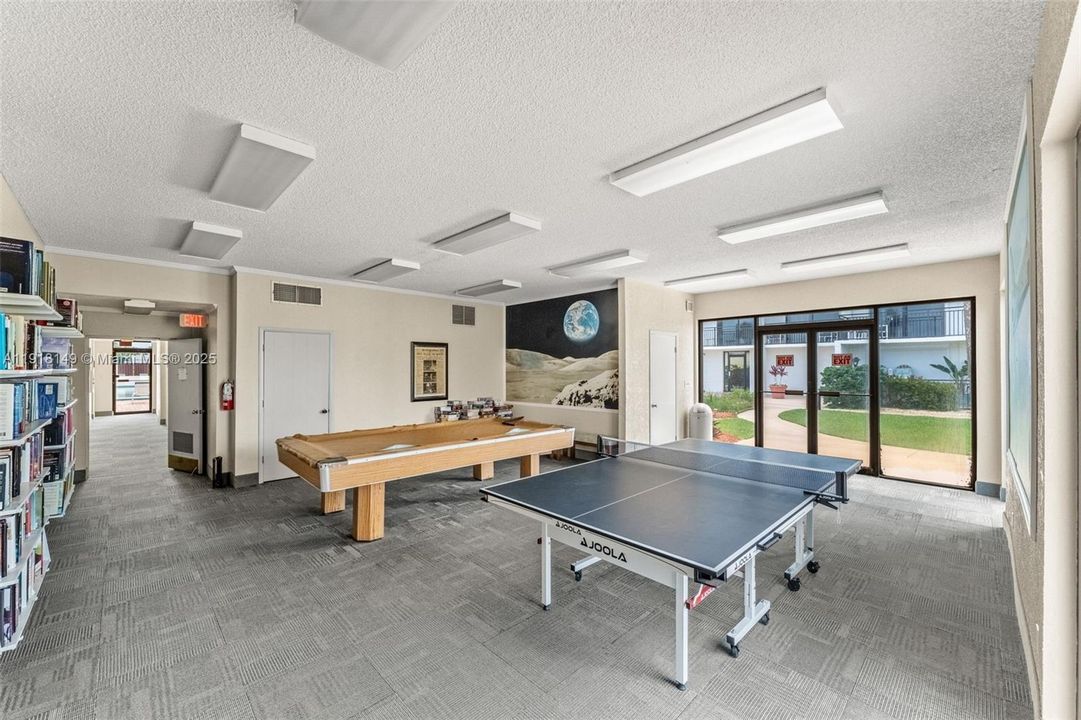 待售: $575,000 (2 贝兹, 2 浴室, 1400 平方英尺)