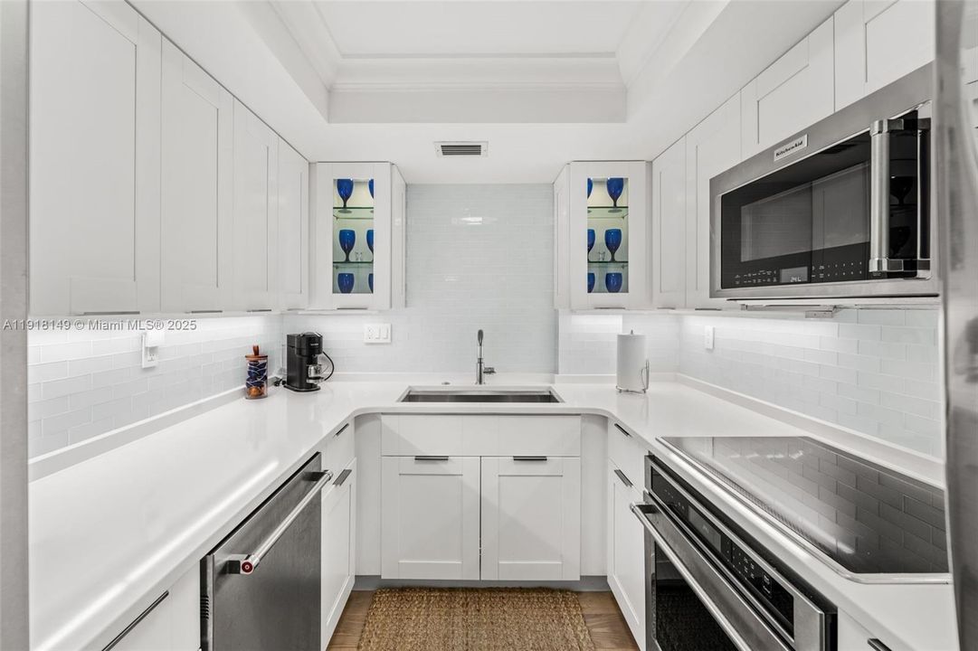 待售: $575,000 (2 贝兹, 2 浴室, 1400 平方英尺)