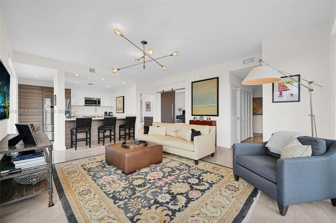 For Rent: $4,990 (2 beds, 2 baths, 1213 Square Feet)