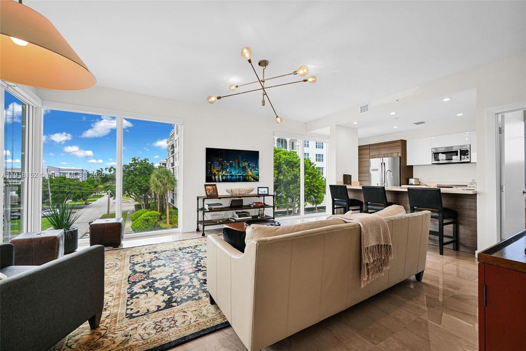 For Rent: $4,990 (2 beds, 2 baths, 1213 Square Feet)