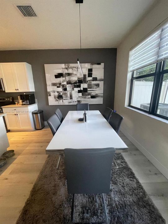 На продажу: $565,000 (3 спален, 2 ванн, 1583 Квадратных фут)