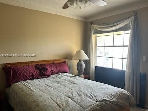 待售: $920,000 (6 贝兹, 4 浴室, 3446 平方英尺)