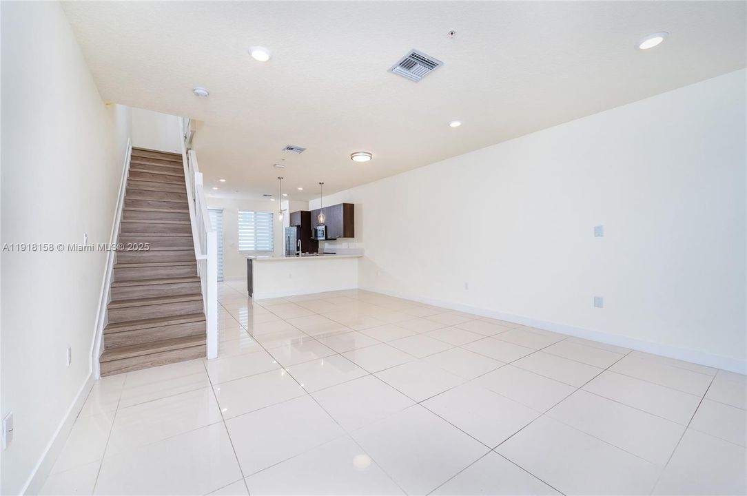 En Venta: $500,000 (3 camas, 2 baños, 1322 Pies cuadrados)