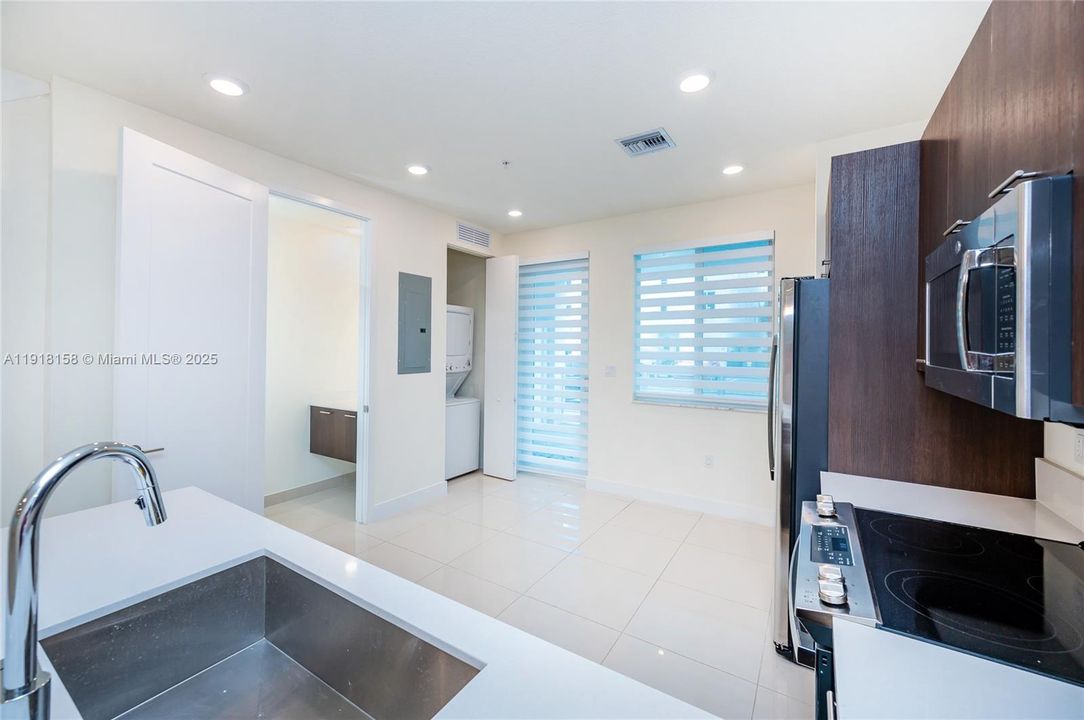 En Venta: $500,000 (3 camas, 2 baños, 1322 Pies cuadrados)