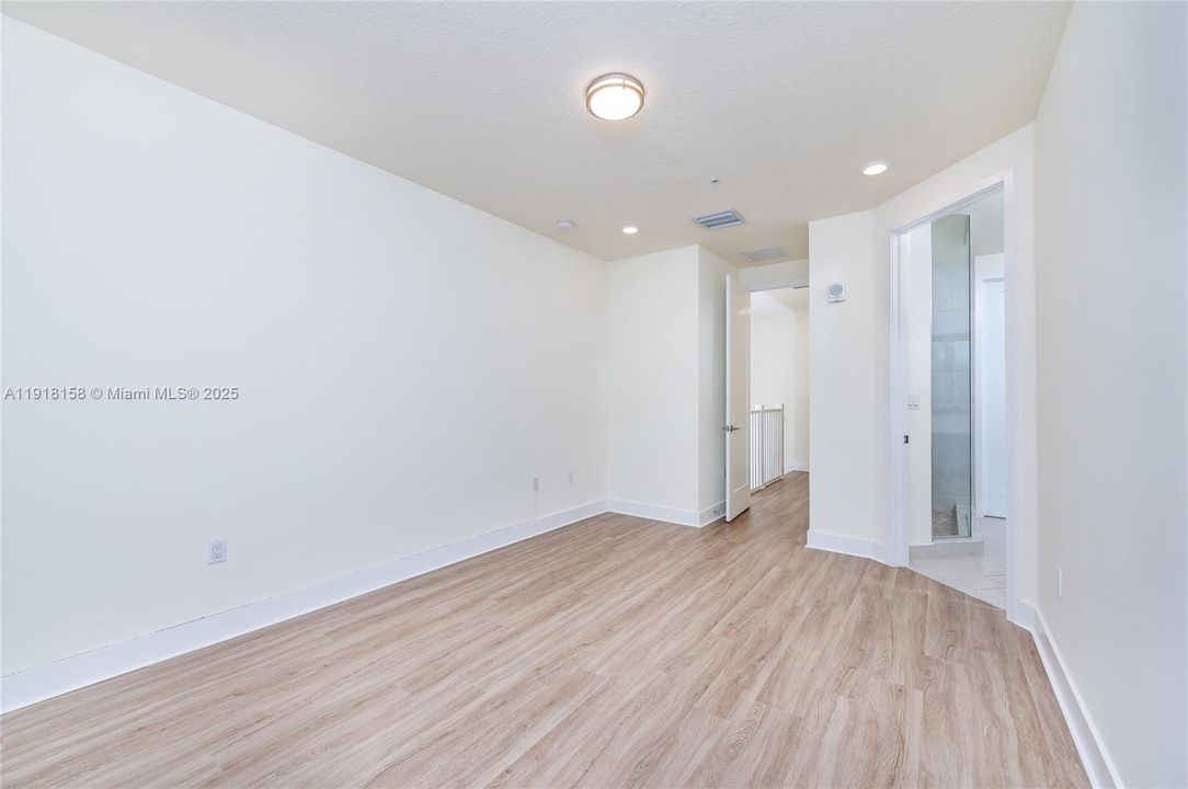 En Venta: $500,000 (3 camas, 2 baños, 1322 Pies cuadrados)