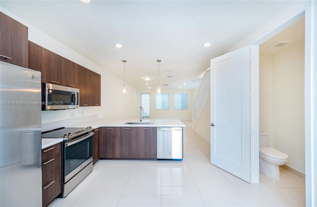 En Venta: $500,000 (3 camas, 2 baños, 1322 Pies cuadrados)