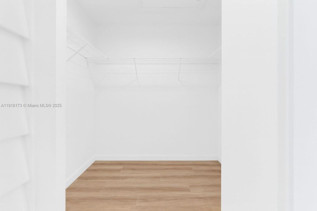 出租: $1,850 (1 贝兹, 1 浴室, 614 平方英尺)