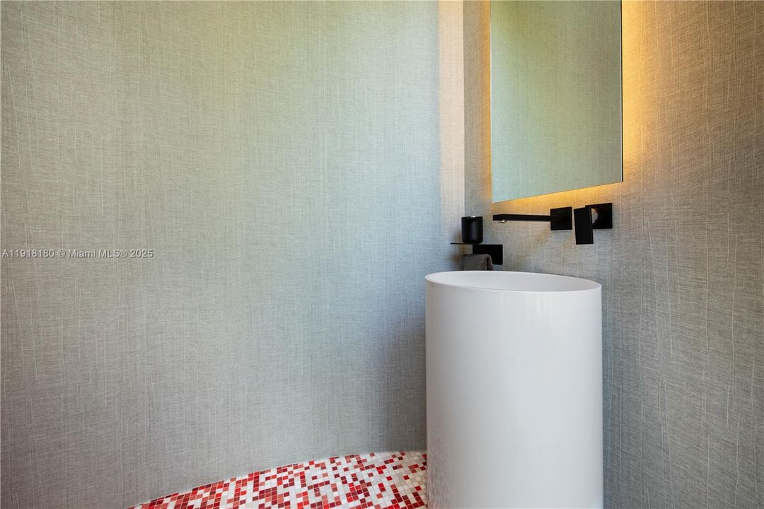 For Rent: $40,000 (3 beds, 3 baths, 2922 Square Feet)