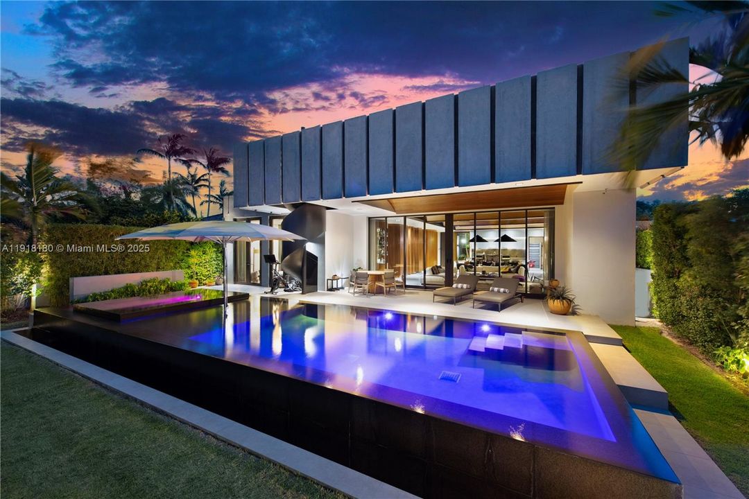 For Rent: $40,000 (3 beds, 3 baths, 2922 Square Feet)