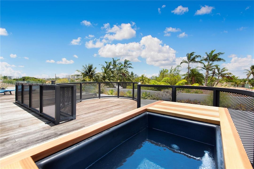 For Rent: $40,000 (3 beds, 3 baths, 2922 Square Feet)