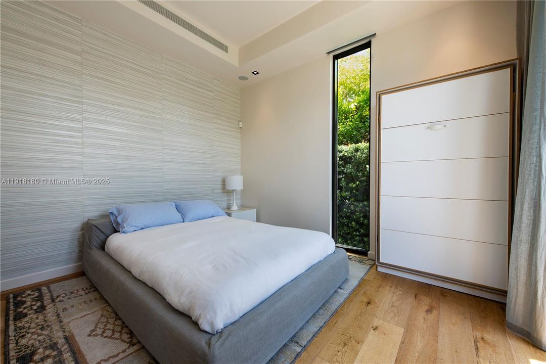 For Rent: $40,000 (3 beds, 3 baths, 2922 Square Feet)